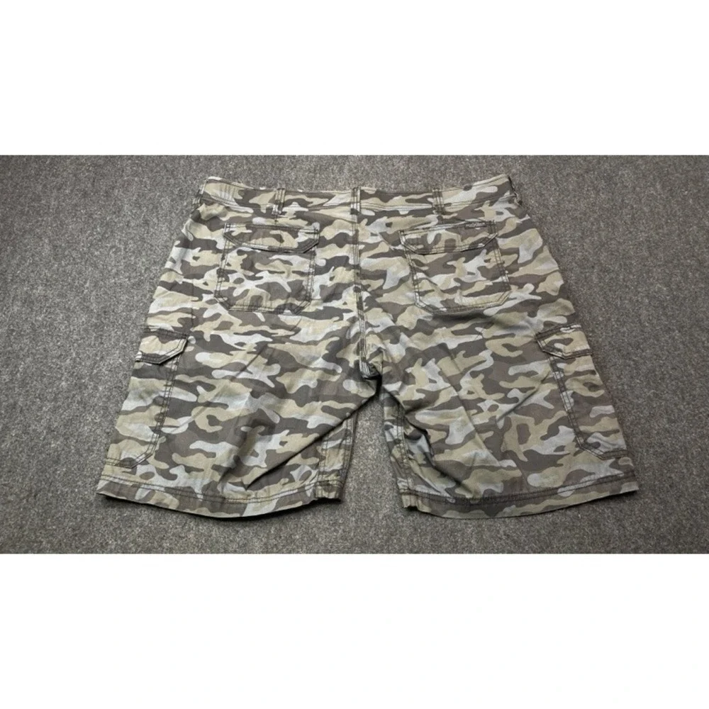 Lee Cargo Shorts Mens 46 Green Camo Extreme Motion Performance Tactical
